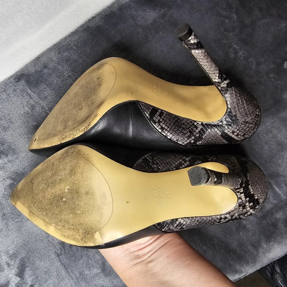 Zara Black Snakeskin Print Pointed Toe Heels - Picture 12 of 13